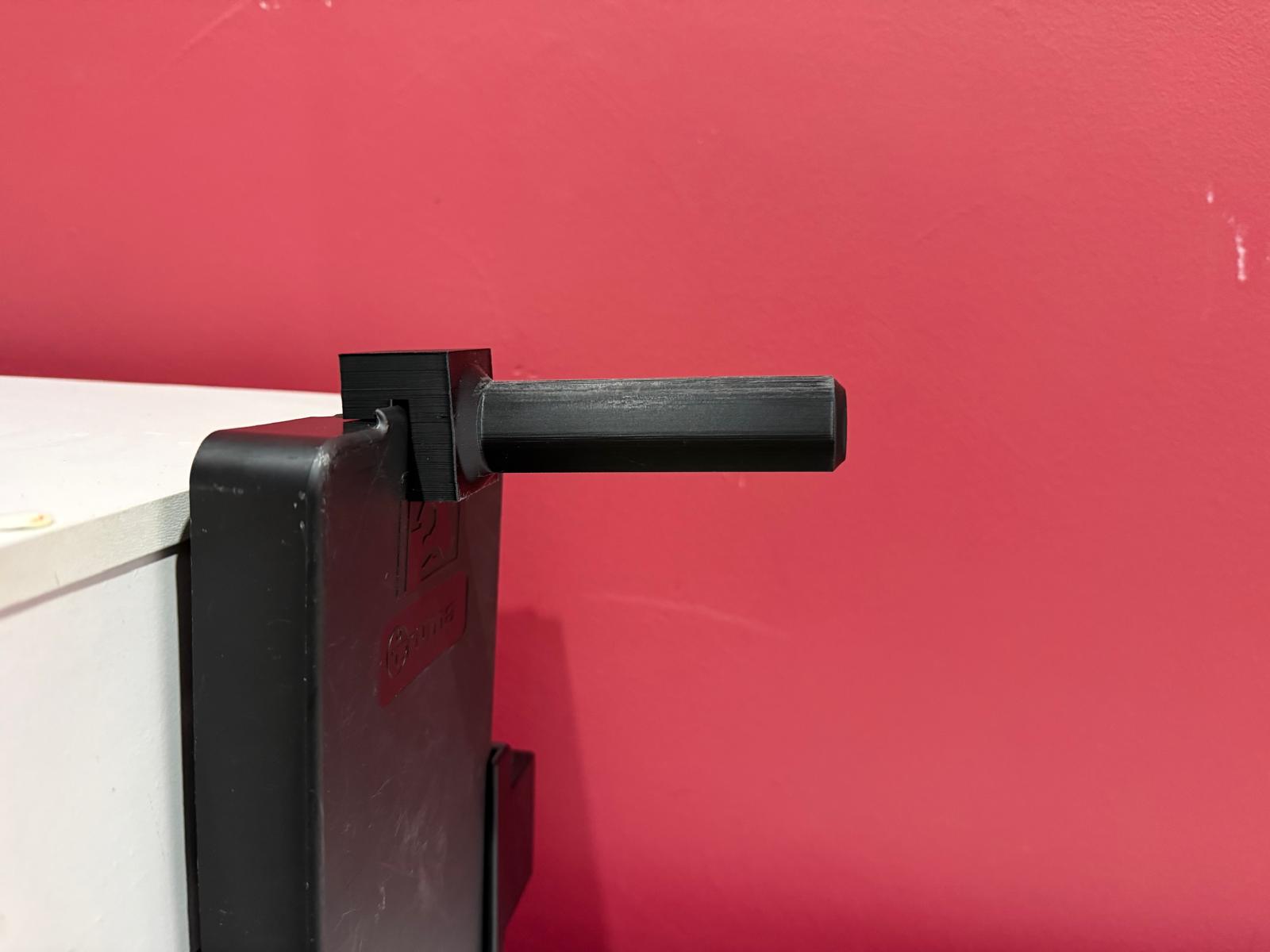 Truma Rapid Cover Storage and Removal Tool